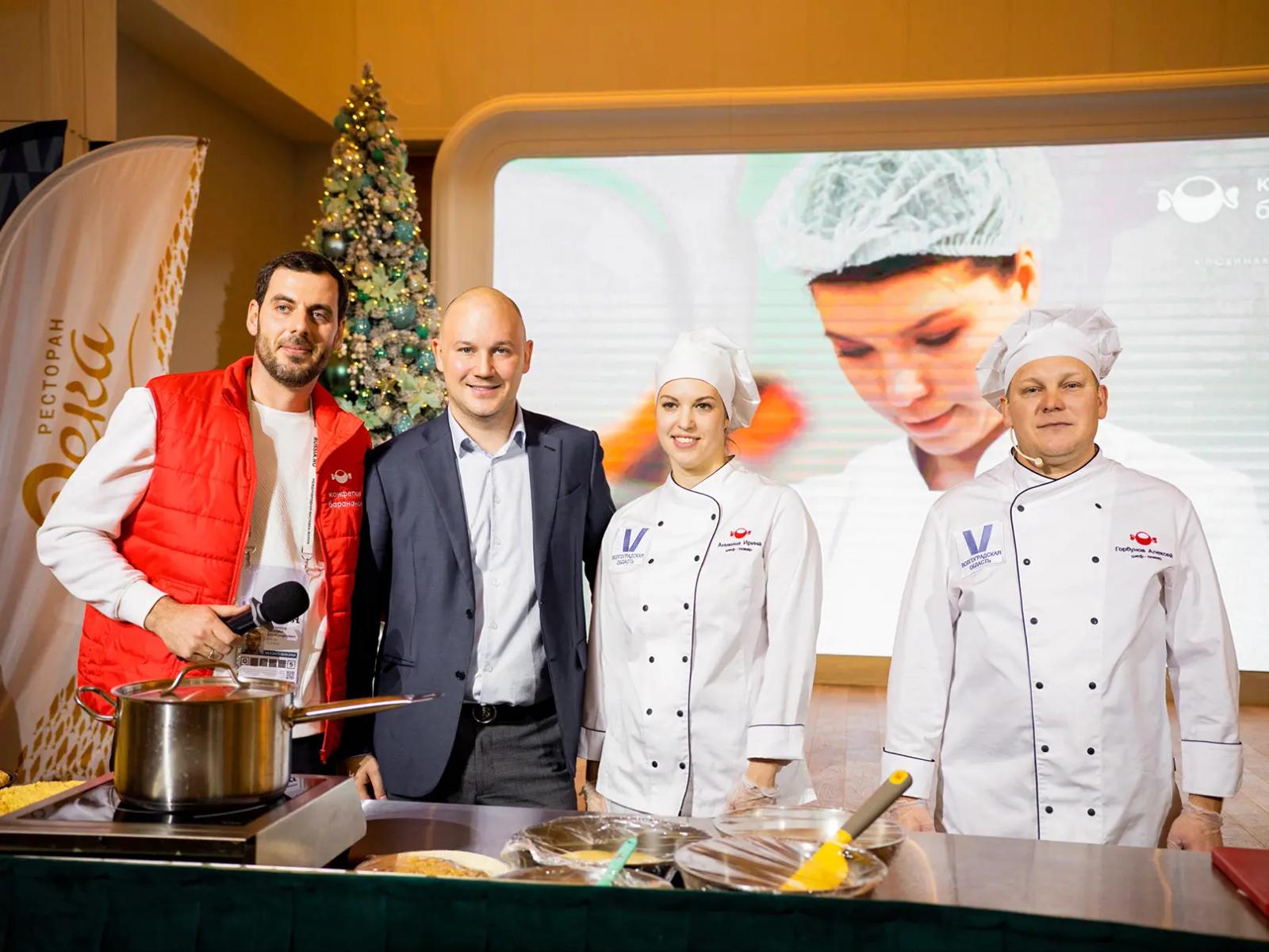 Знакомся с нами